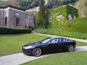 Aston_Martin_Rapide_side_view