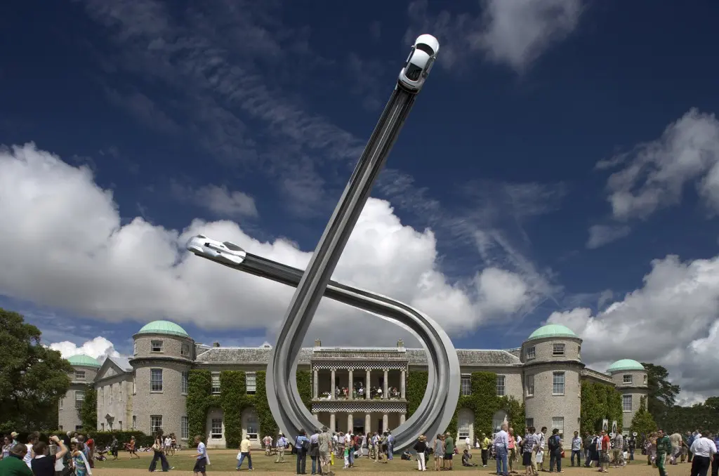 2009-Goodwood-Festival-of-Speed-Sculpture-Audi