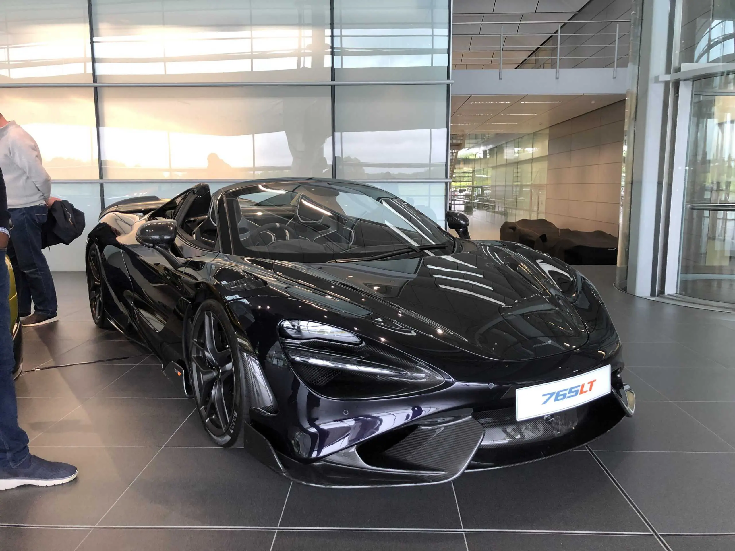 McLaren 765LT