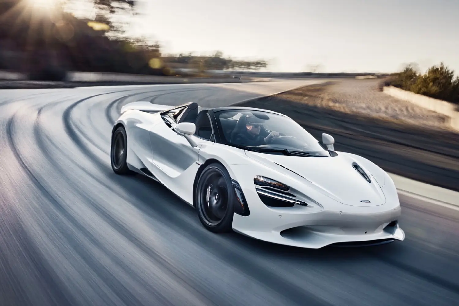 McLaren 750S Front Right Side