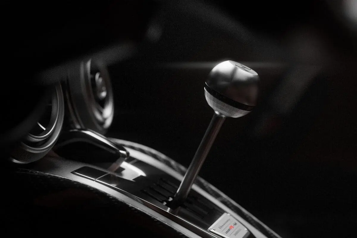 Hennessey-Venom-F5-M-Roadster-gearview