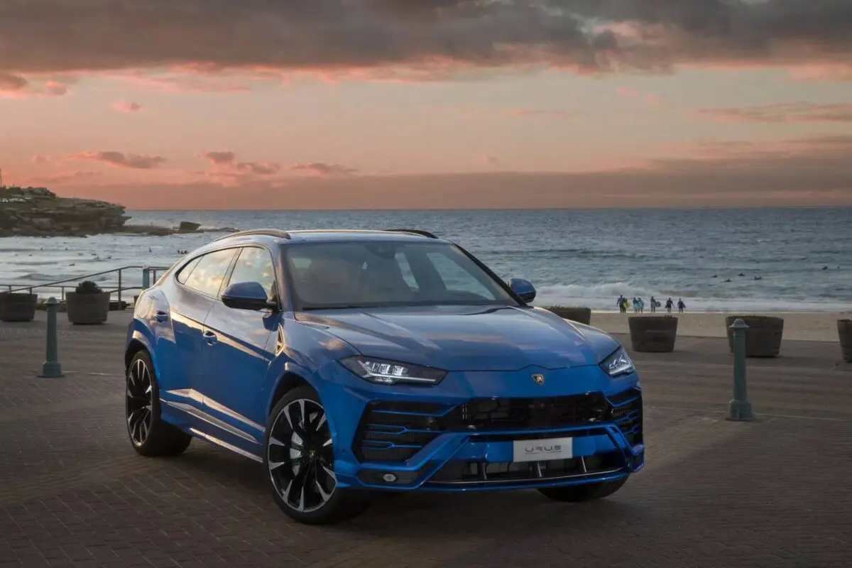 Cardi B - Lamborghini Urus