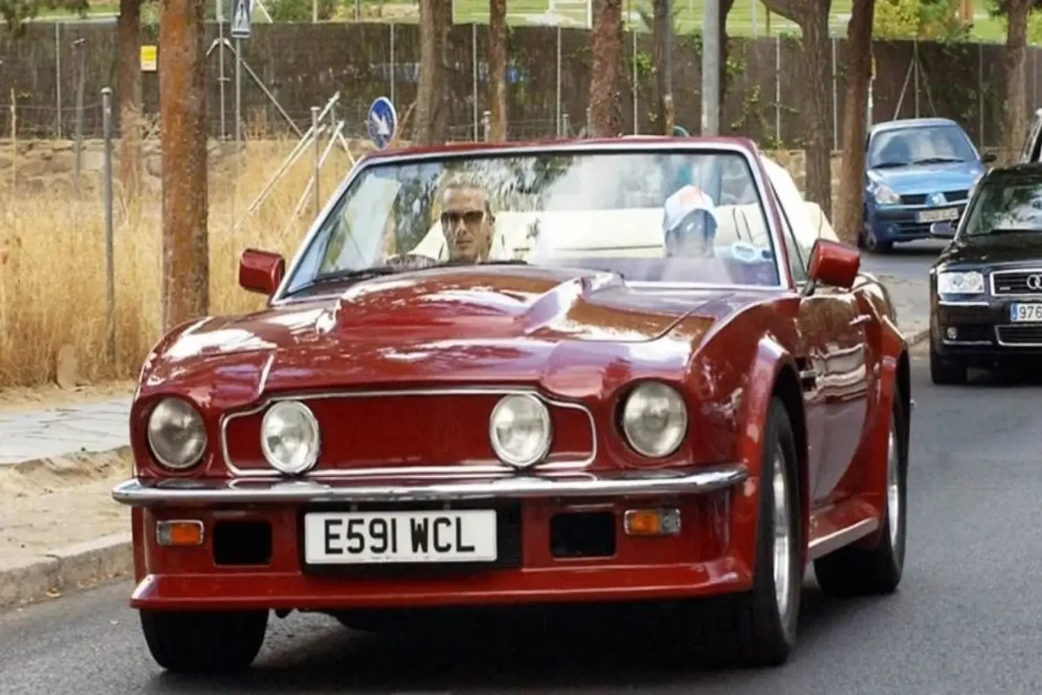 aston-martin-v8-vantage