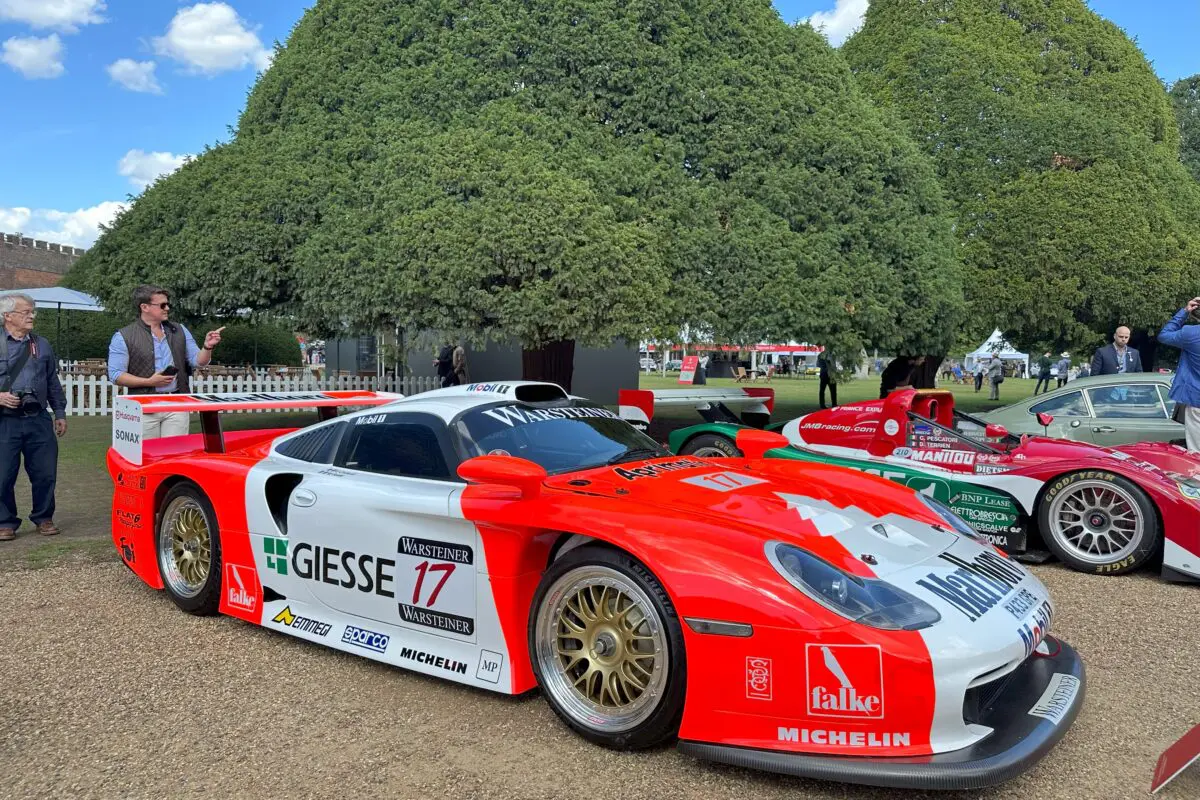 Concours of Elegance 2025 (1997 Porsche 993 GT1 Evo - front side view)