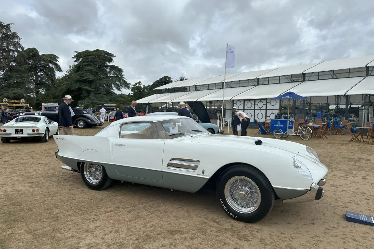 Salon Prive 2025 (1956 Ferrari 410 Superamerica Super Fast - side view)