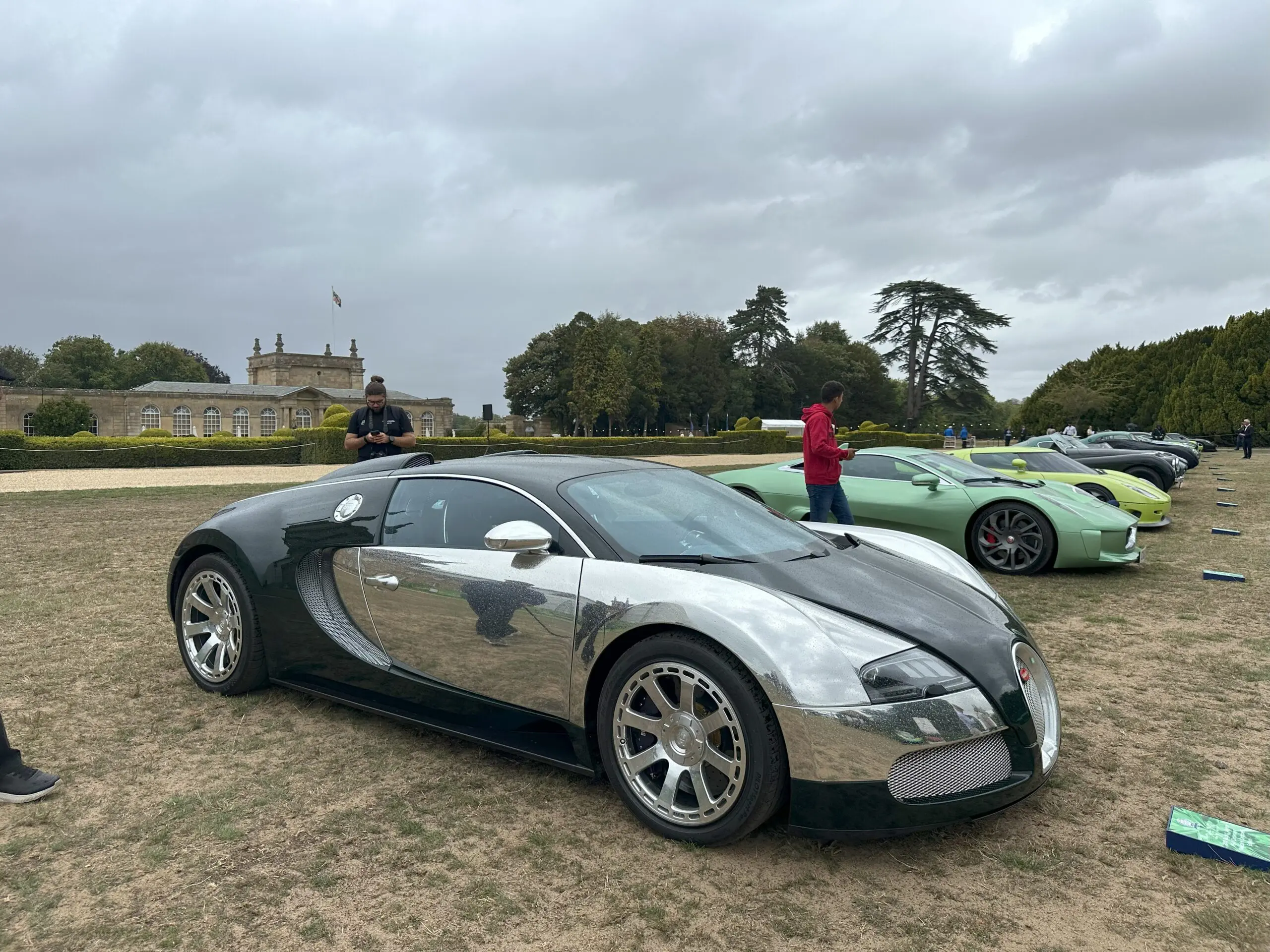 Salon Prive 2025 (Bugatti Veyron Centenaire - The Green Collection)