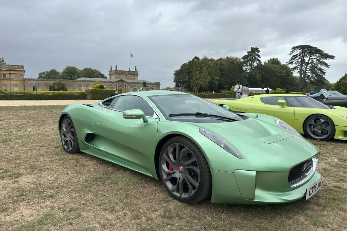 Salon Prive 2025 (Jaguar C-X75)