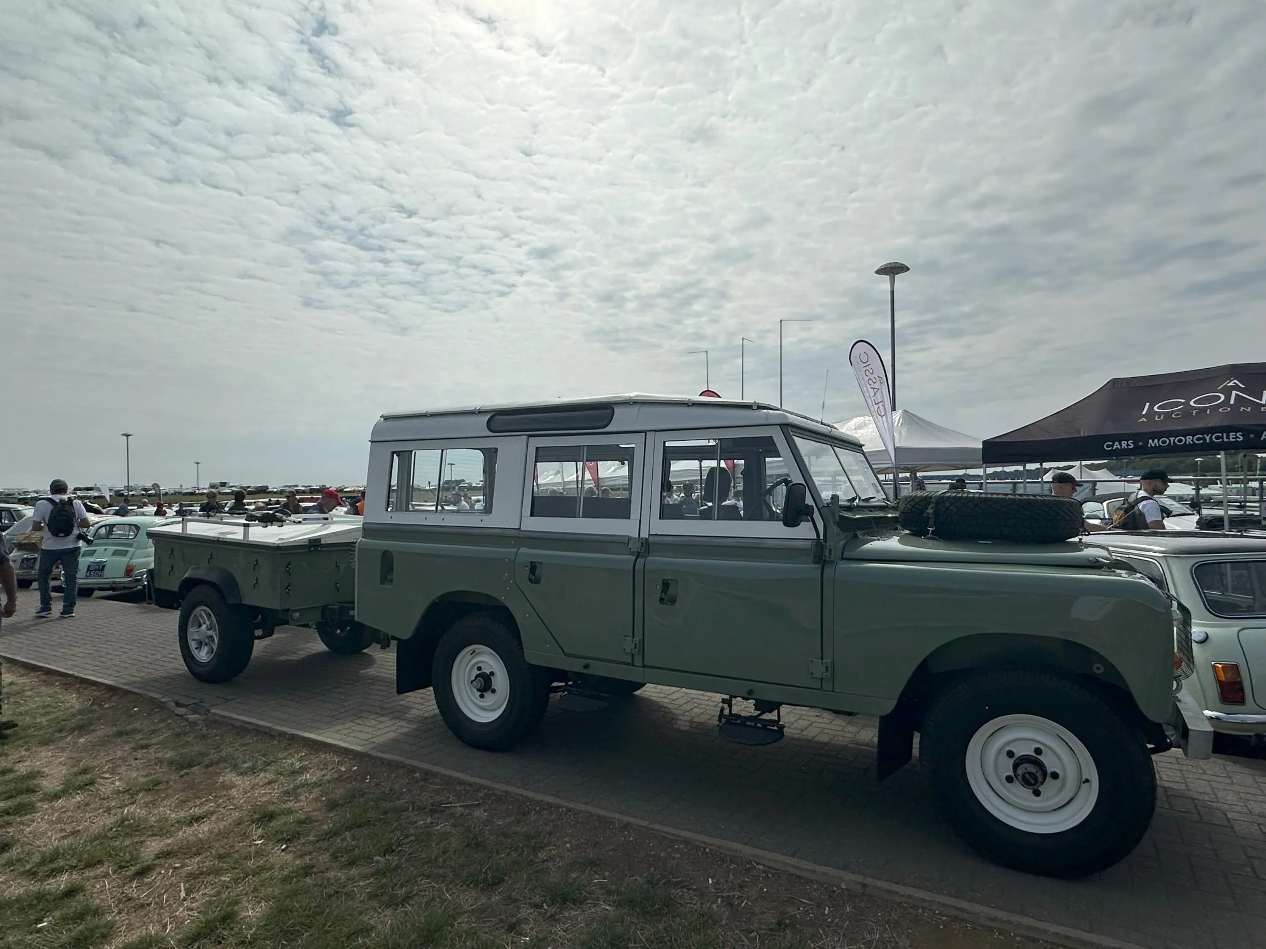 Silverstone Festival 2025 (1971 Land Rover Defender Series III with trailer)