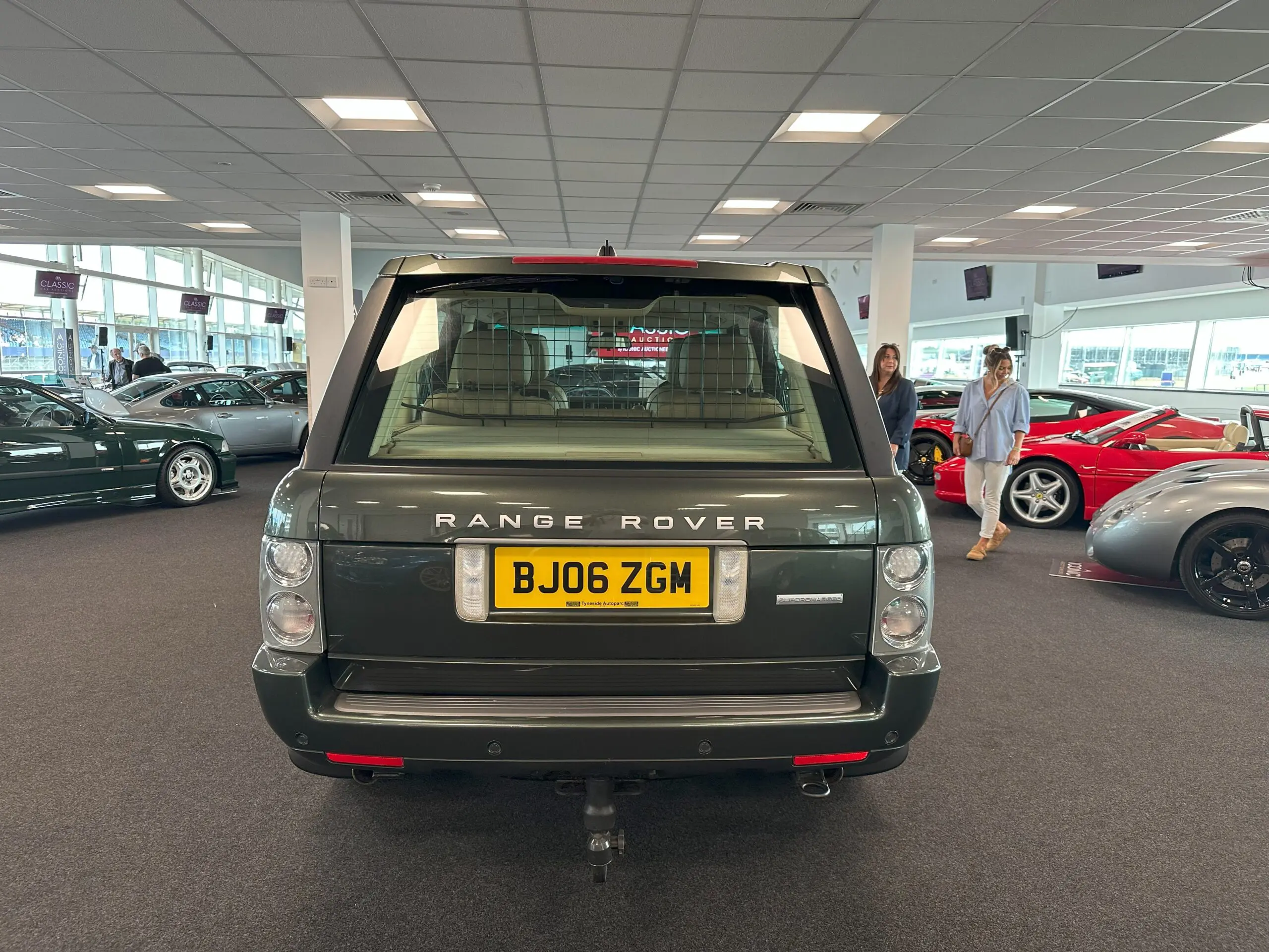 Silverstone Festival 2025 (HRM Range Rover - rear view)