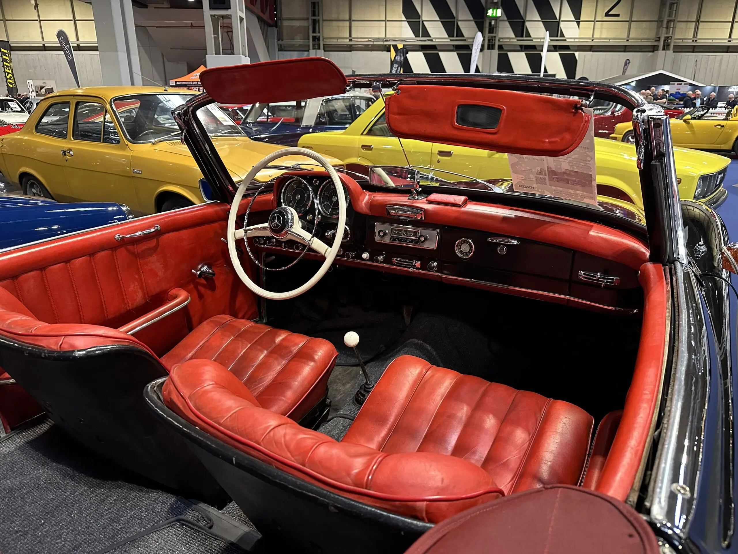 Classic Motor Show 2025 (1956 Mercedes-Benz 190 SL - interior)
