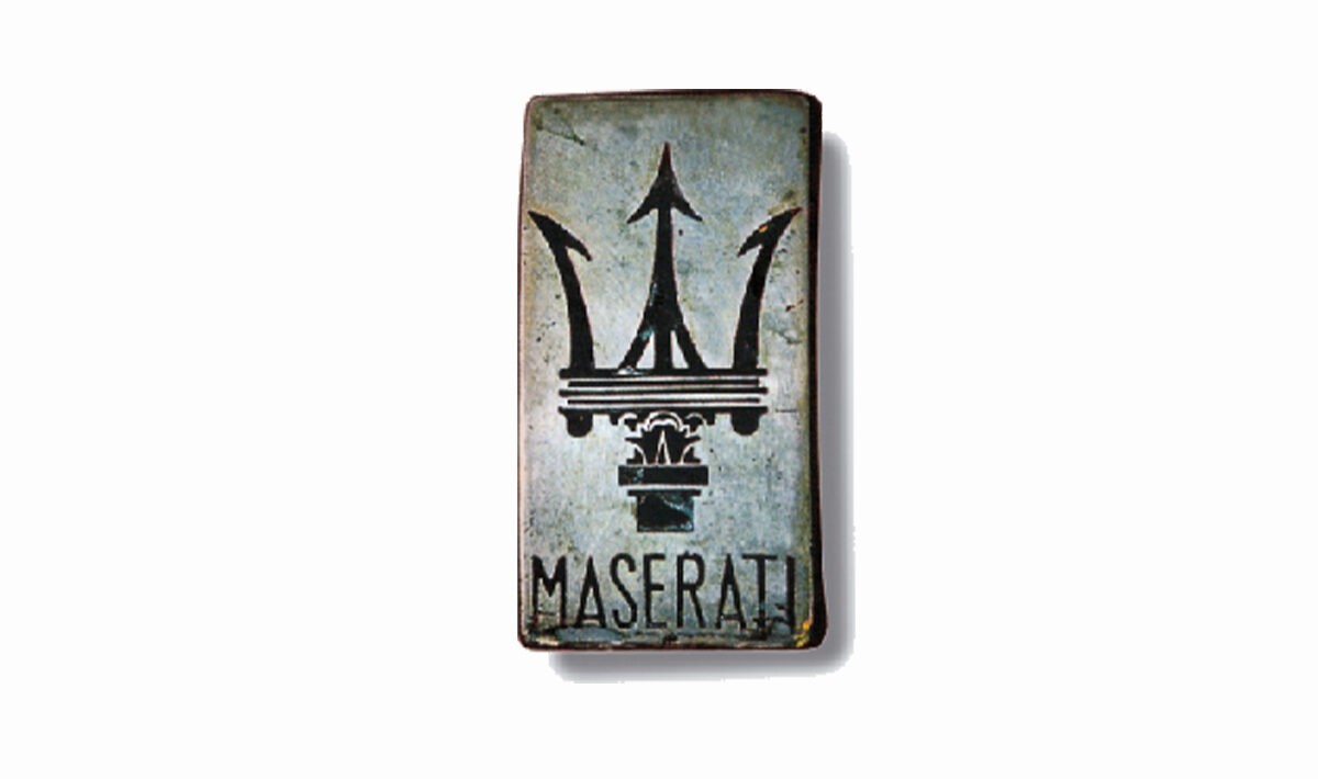 Maserati Logo 1926 - 1937