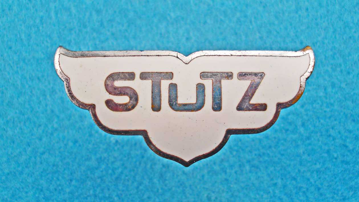 Stutz logo - different lettering