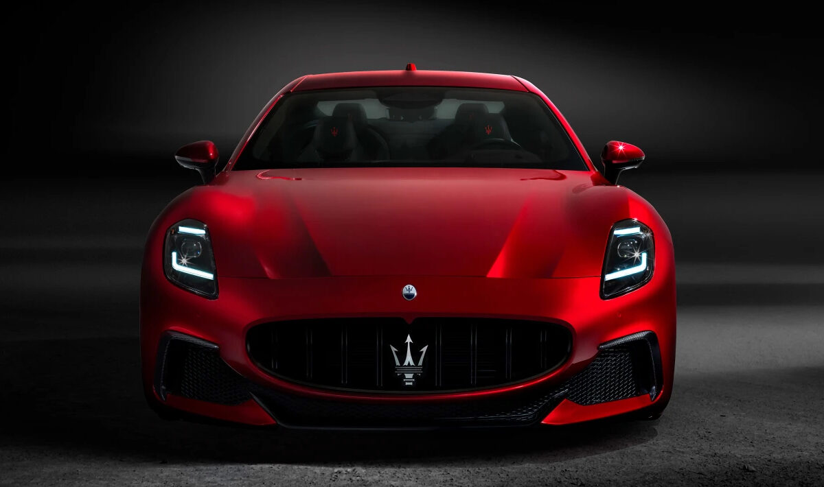 Red Maserati GranTurismo 2023 Front Centre
