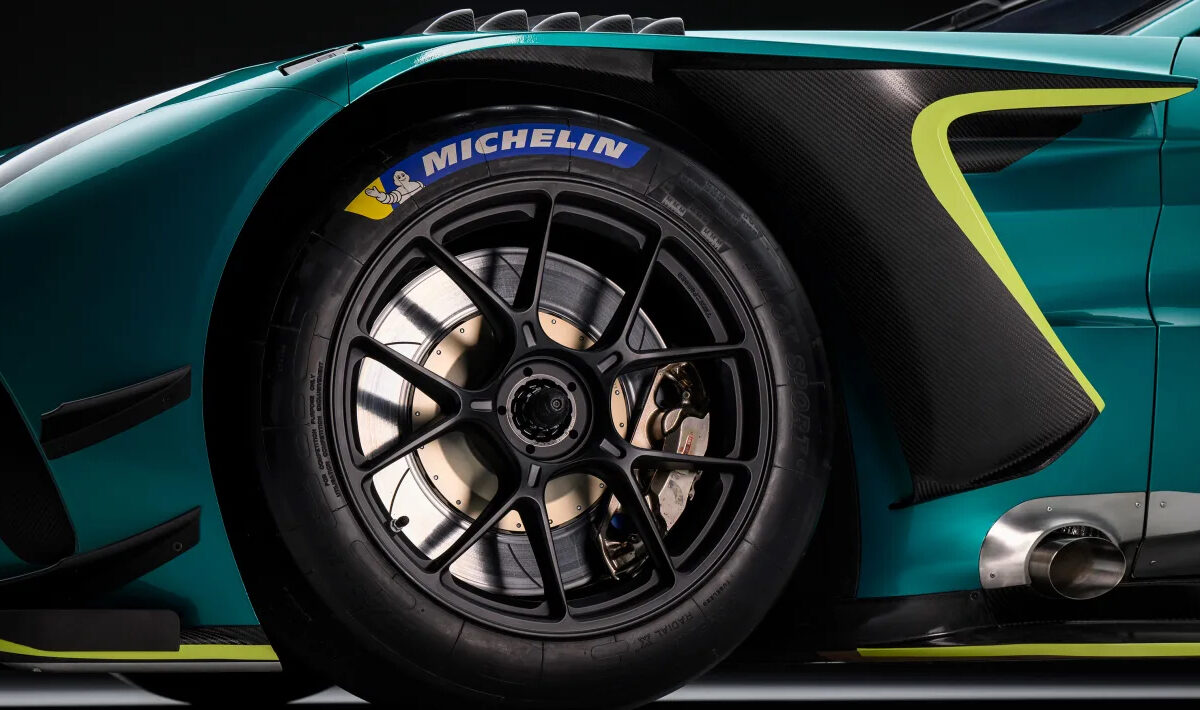 Aston Martin Vantage GT3 2024 Michelin Wheel