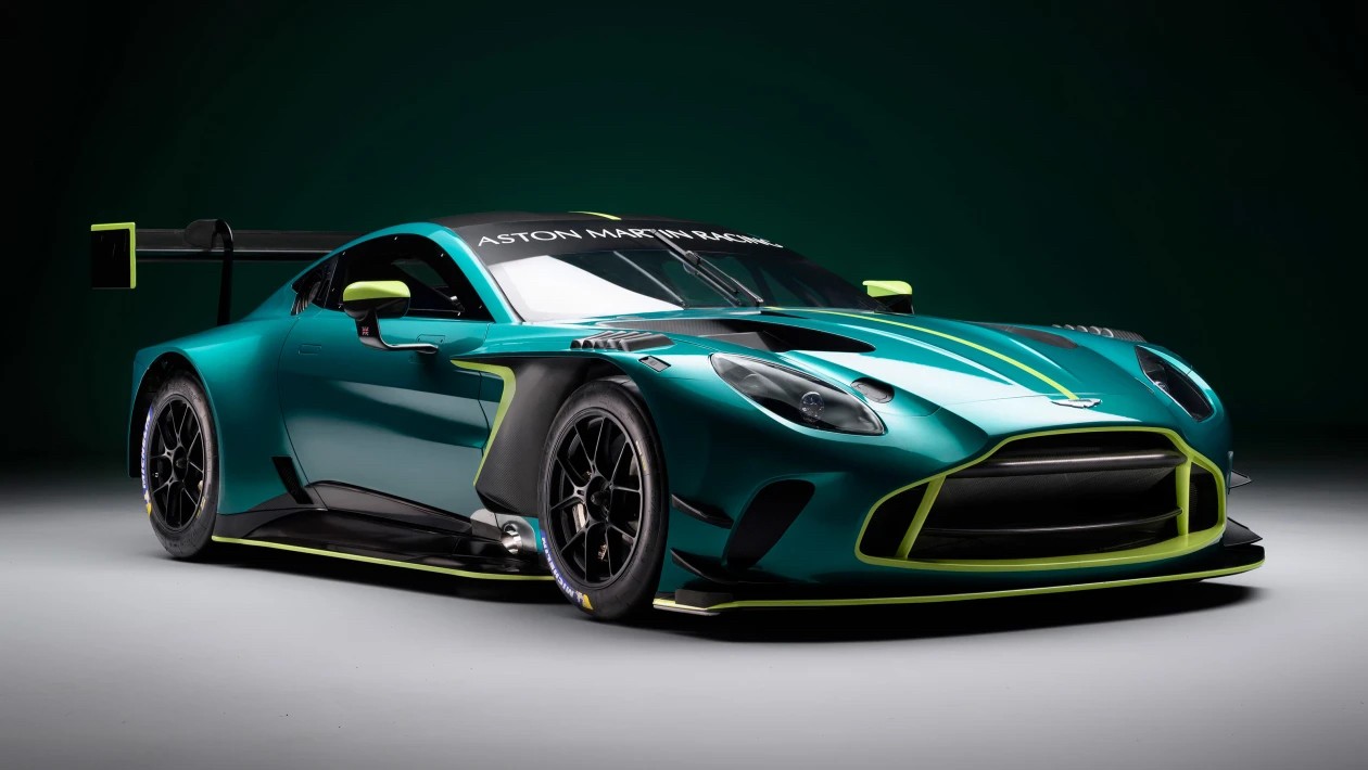 The New Aston Martin Vantage: Slaying Supercars With 656bhp of British ...