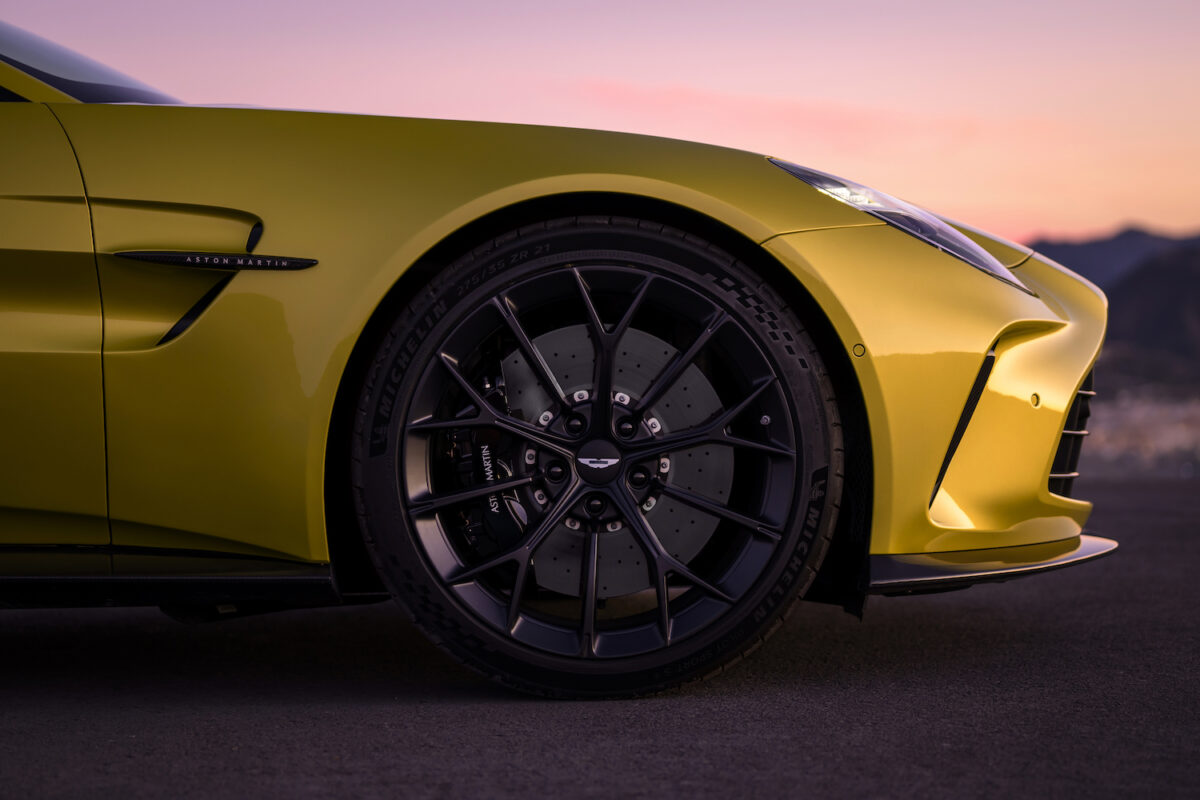 Aston Martin Vantage Front Right Wheel