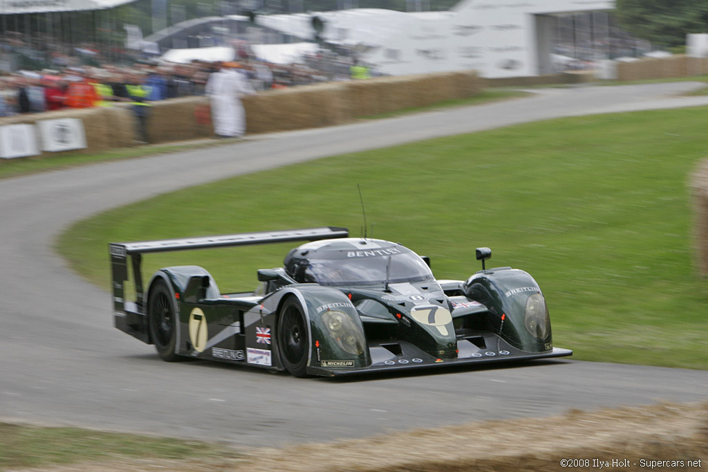 2003 Bentley Speed 8 On the Track 2