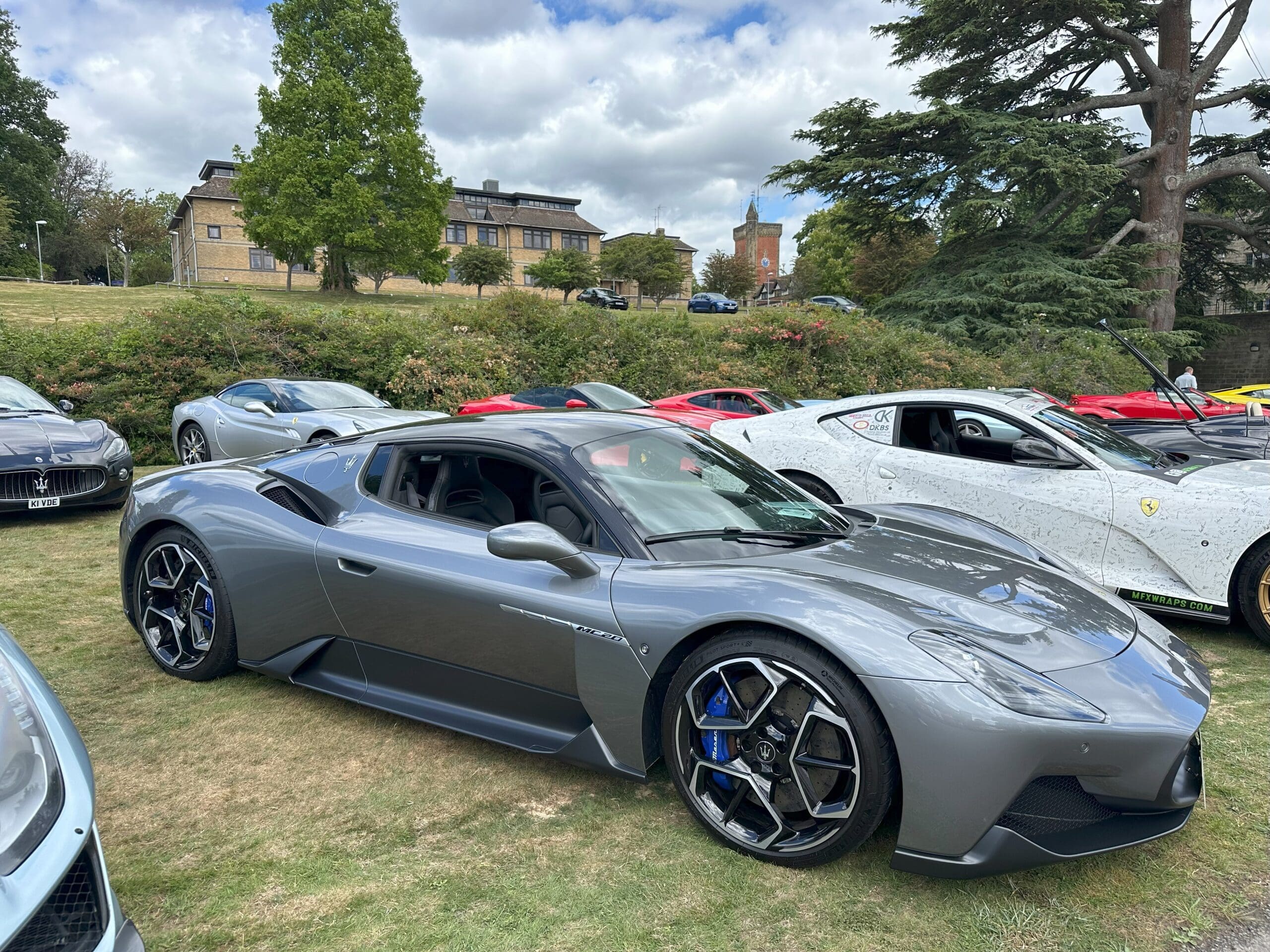 Drivers Union Concours 2025 (Maserati MC20 - front side view)