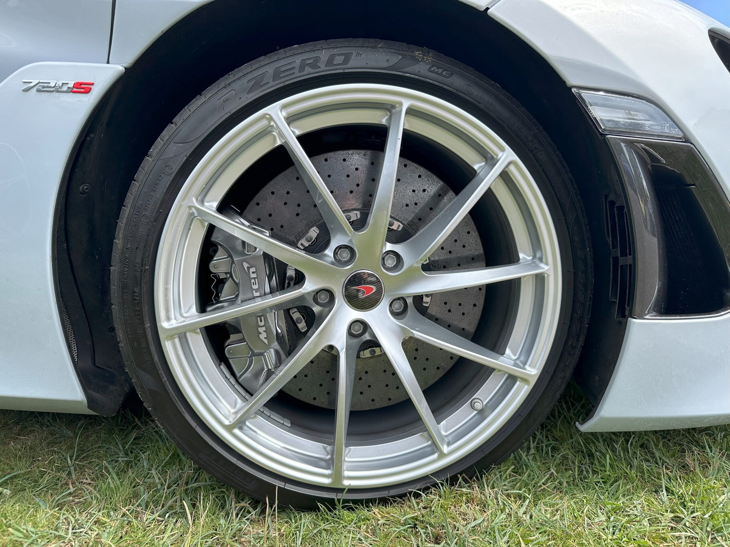 Drivers Union Concours 2025 (McLaren 720S - wheel close up)