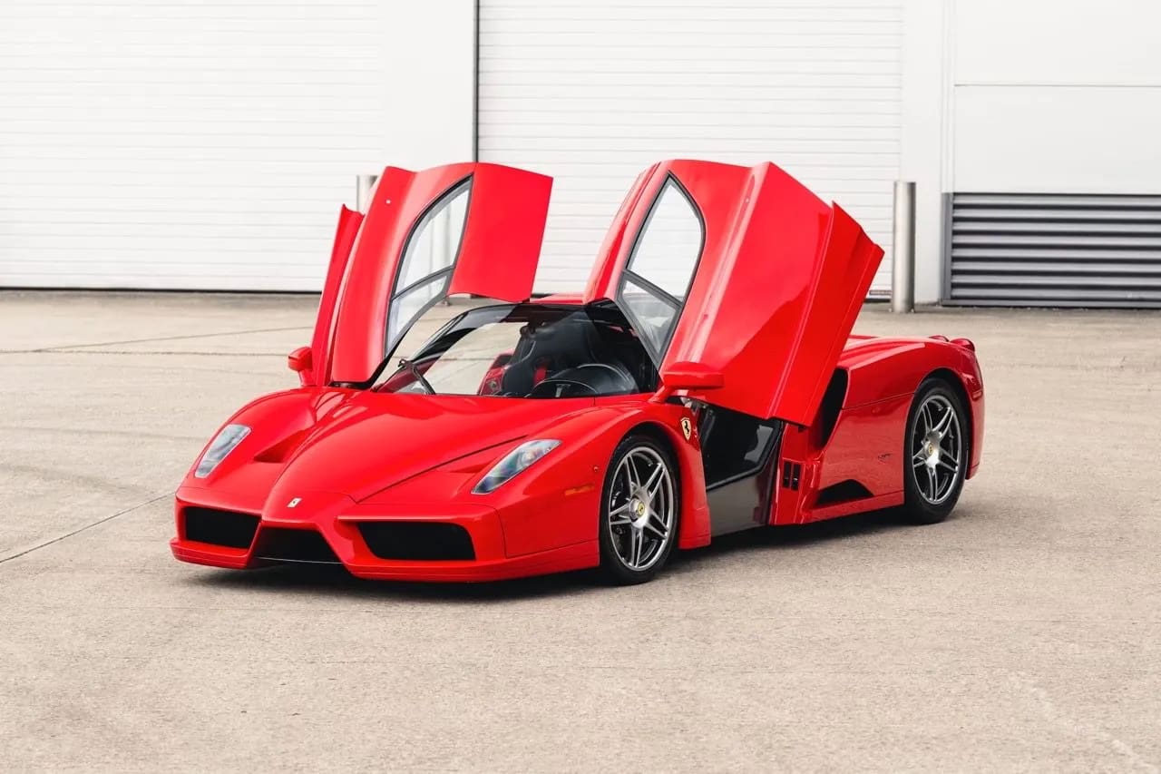 Hero Enzo - doors up