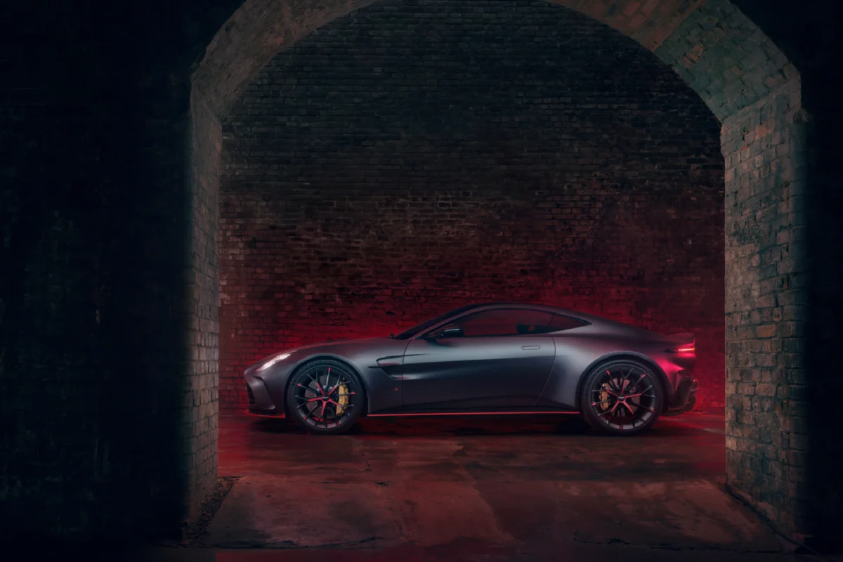 Aston Martin Vantage S - left side