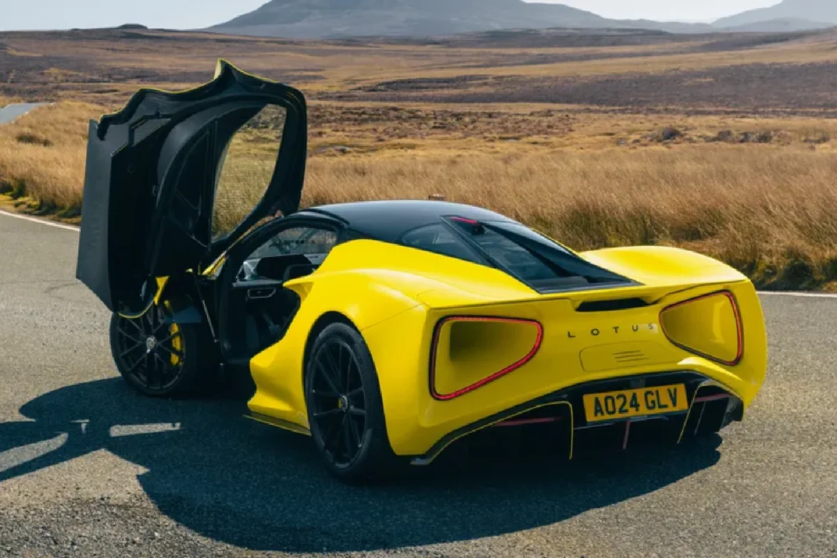 4-Lotus-Evija-rear left view