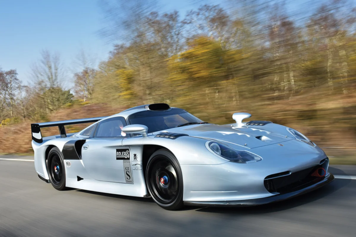 Porsche 911 GT1 EVO