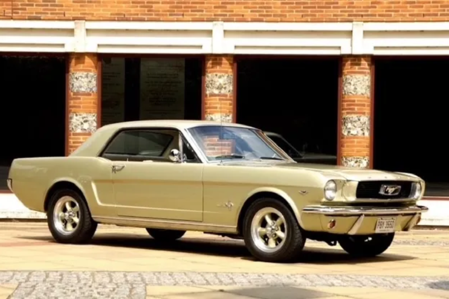 Classic Motor Show - Adam-Crowton-Mustang.