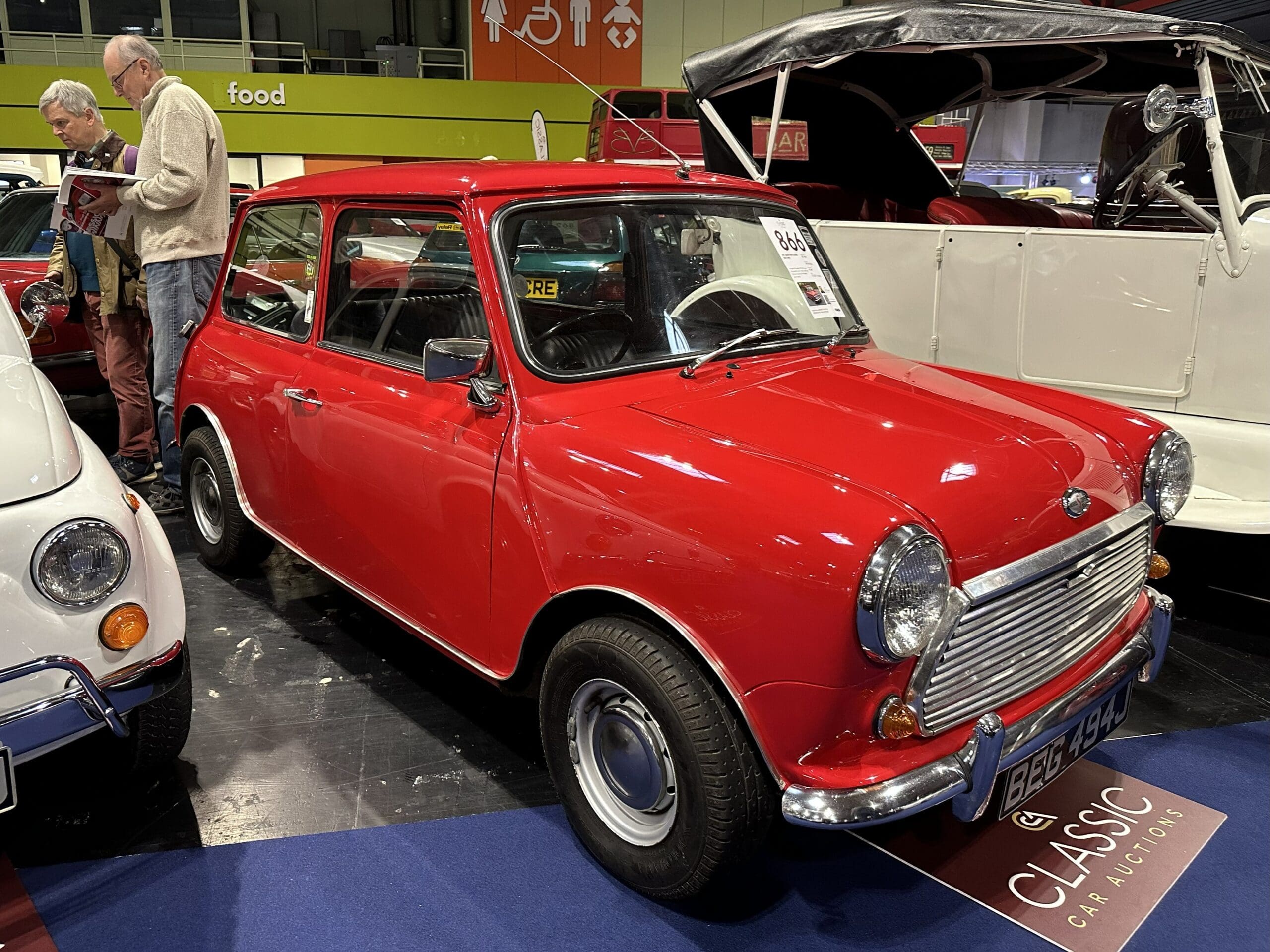Classic Motor Show 2025 (1971 Austin Mini Cooper 1275 S Mk3 - front side view)