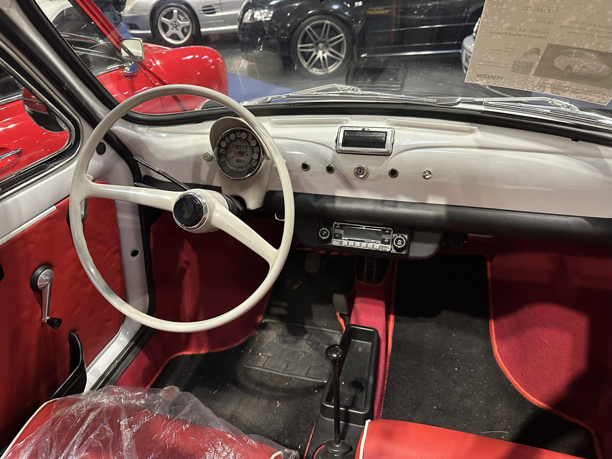 Classic Motor Show 2025 (1971 Fiat 500L - interior)