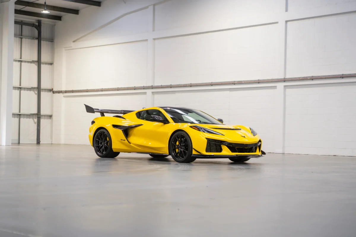 Corvette ZR1 - Yellow - 1st in Europe - front right view I