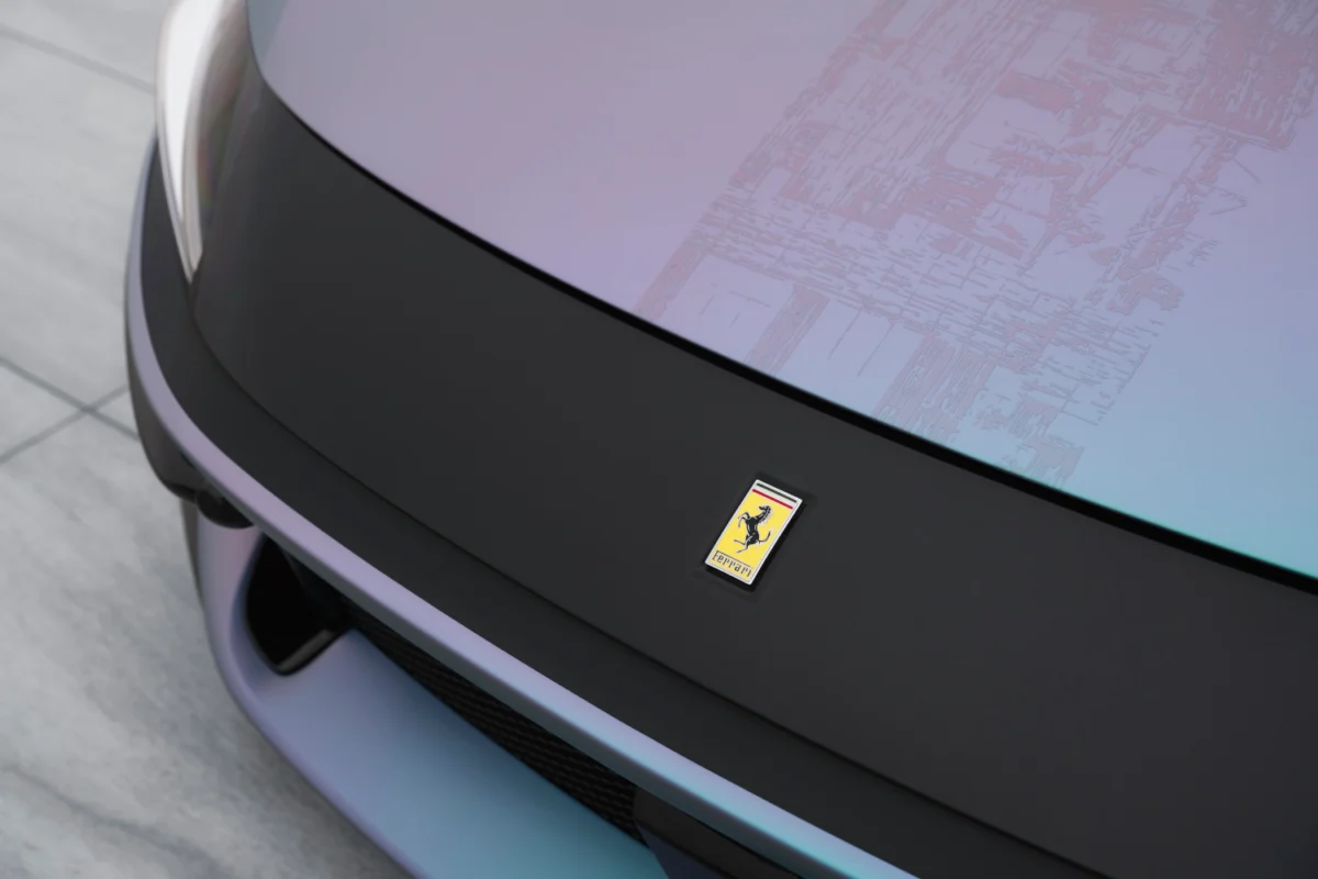 Ferrari 12Cilindri - front logo