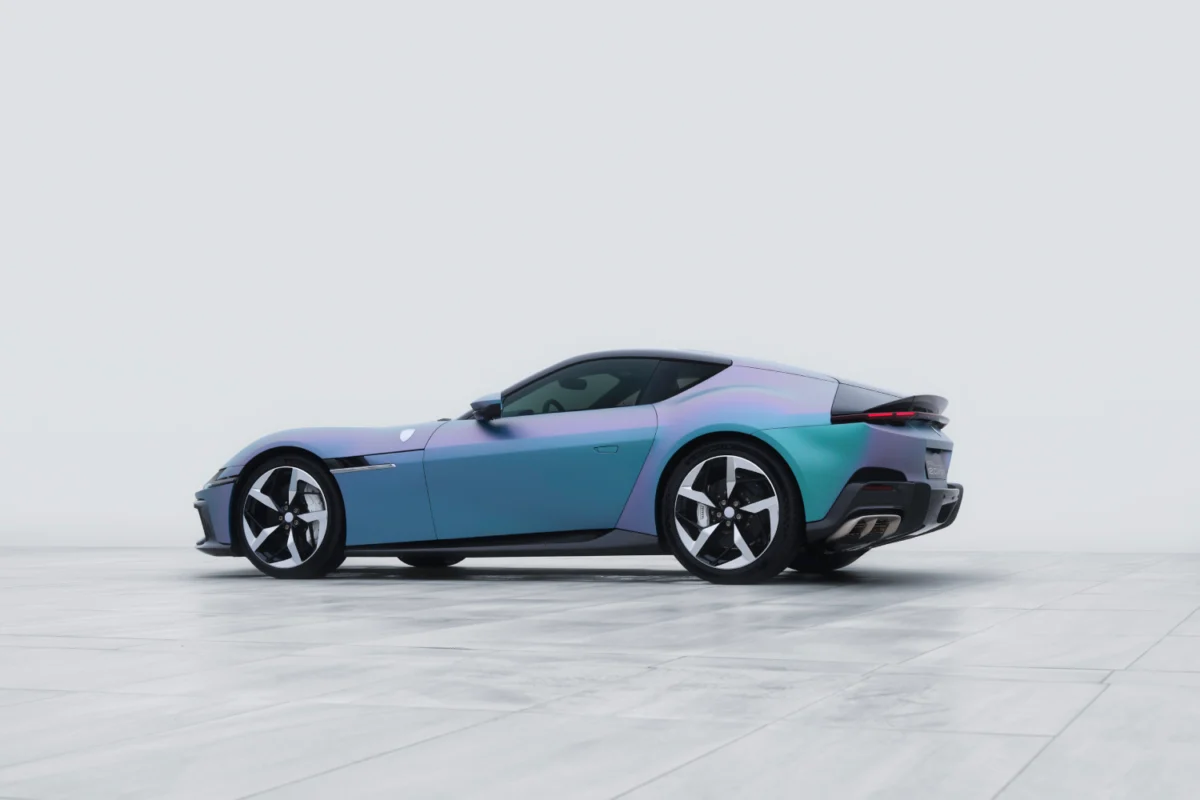 Ferrari 12Cilindri - left side