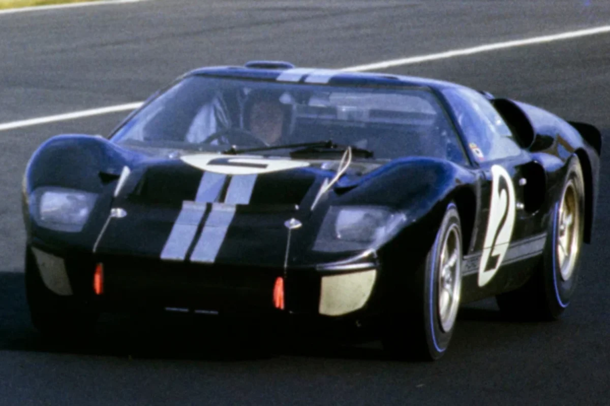 Ford GT40 Mk2 - front left view