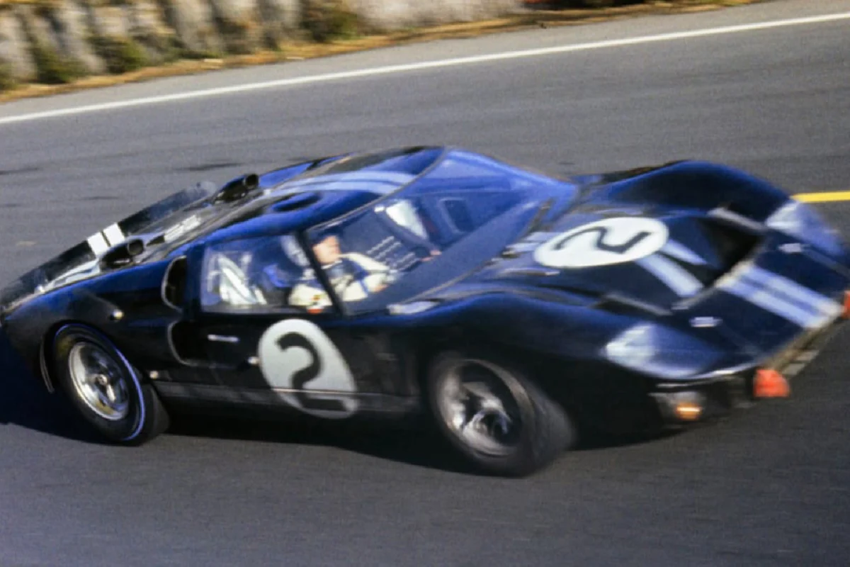 ford-gt40s-fos-front left view