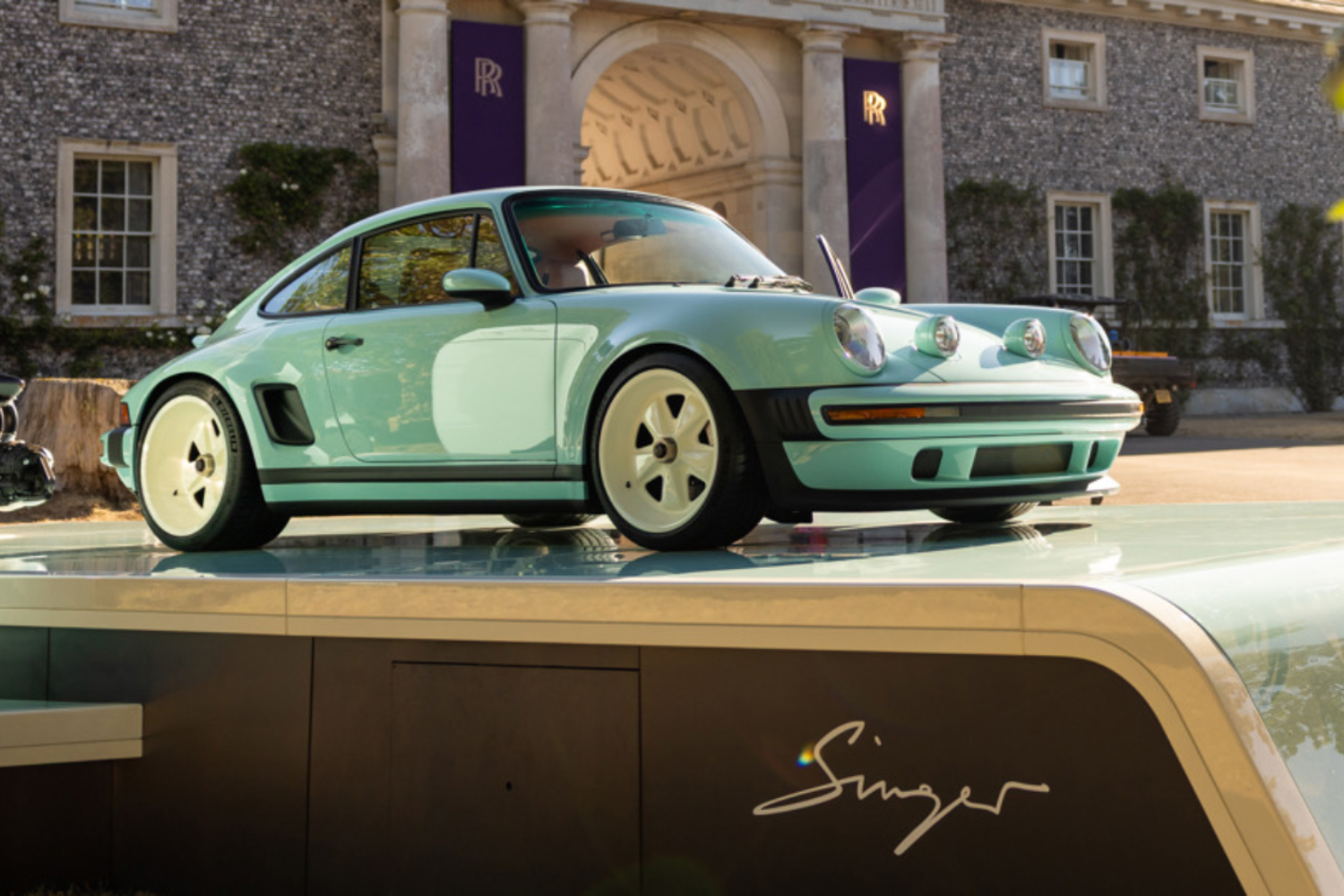 singer-central-feature-fos-2025-toby