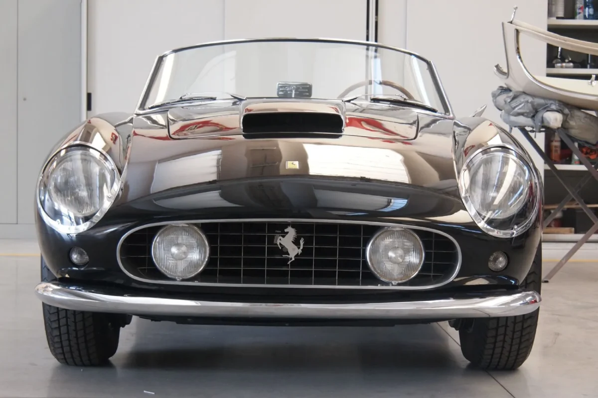 Ferrari 250 GT California Spyder.