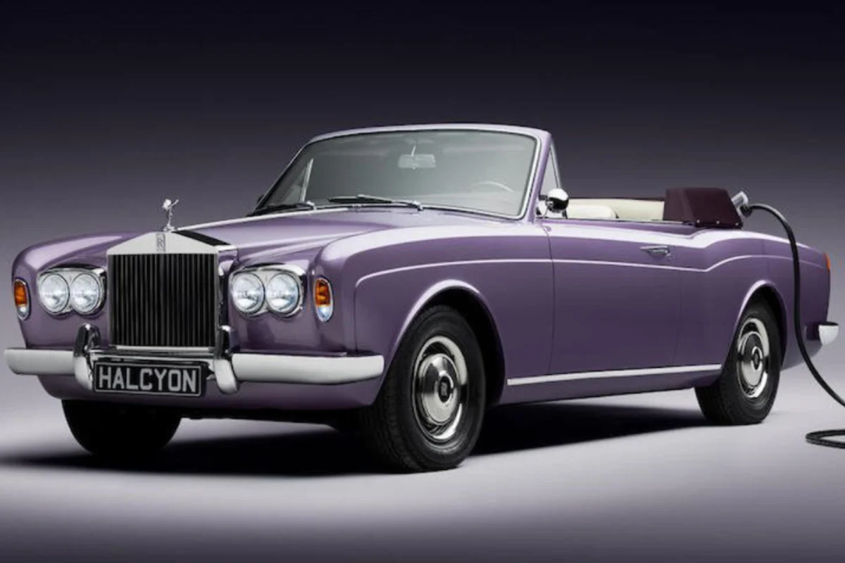 Halcyon Cars Rolls-Royce Corniche (remastered)