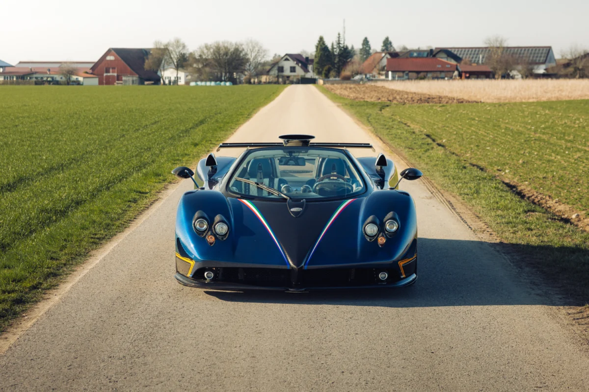Broad Arrow VE26 2018 Pagani Zonda 760 Unica Roadster front
