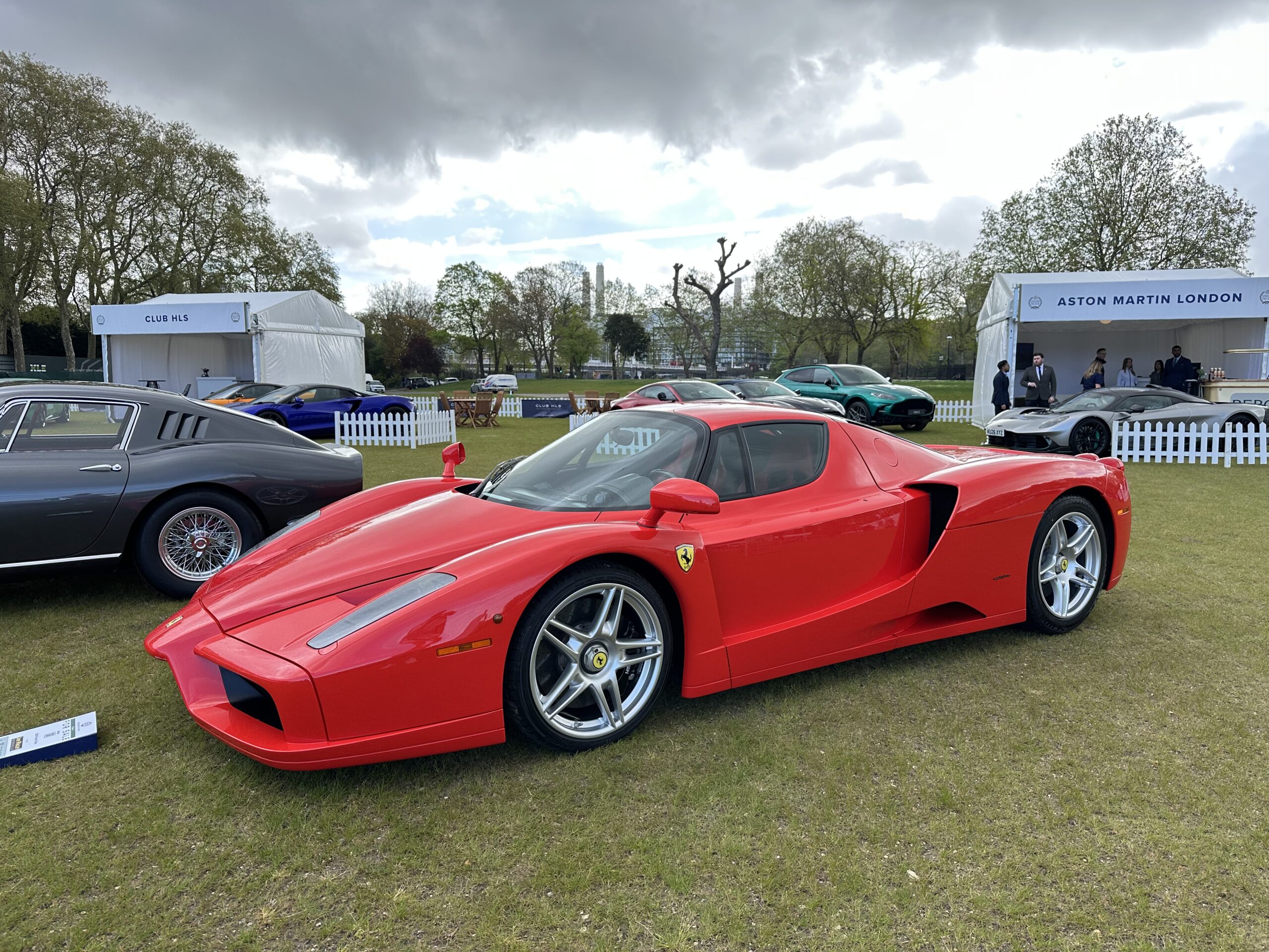 Ferrari Enzo (in Rosso Scuderia)