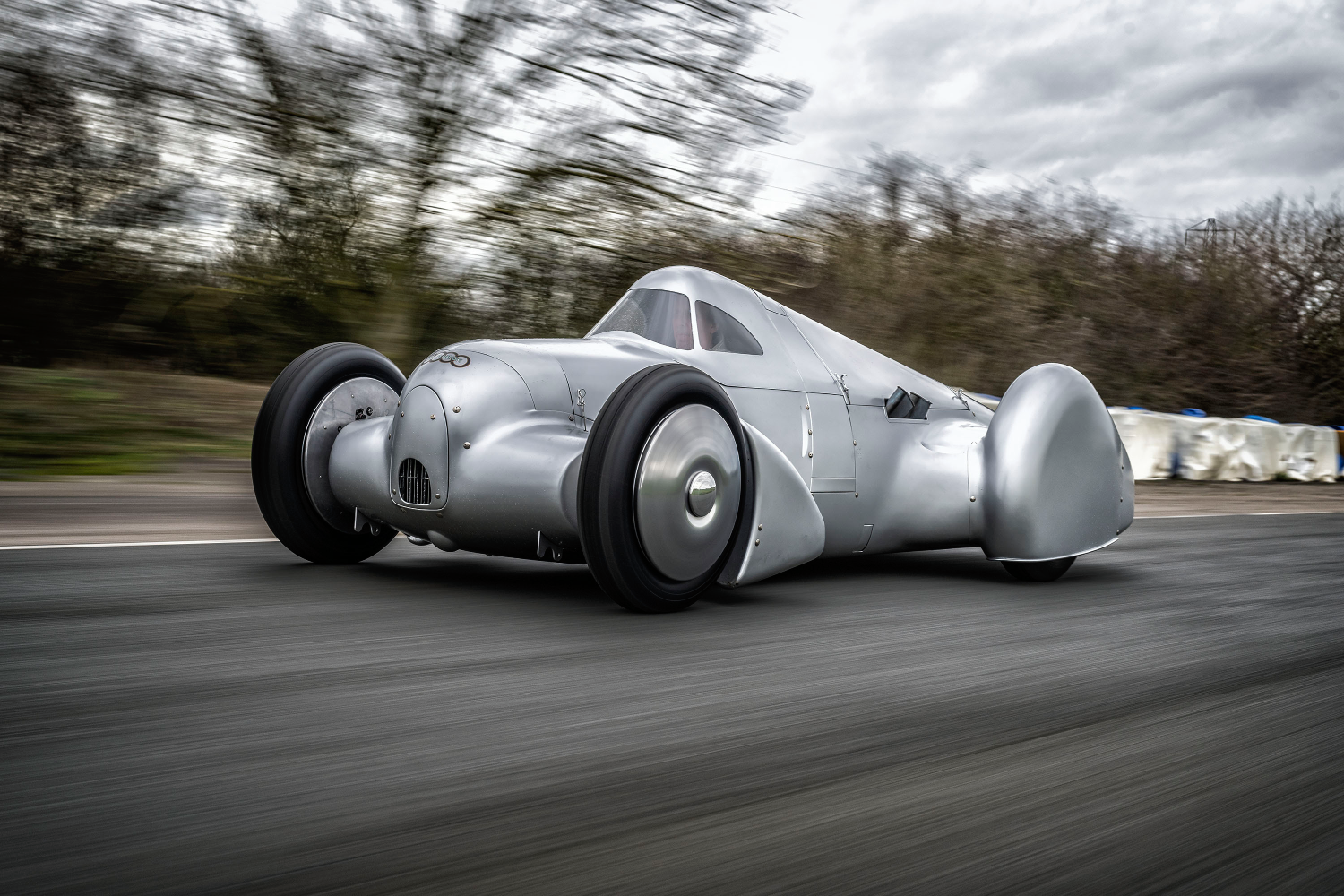 Auto Union Lucca - front left view