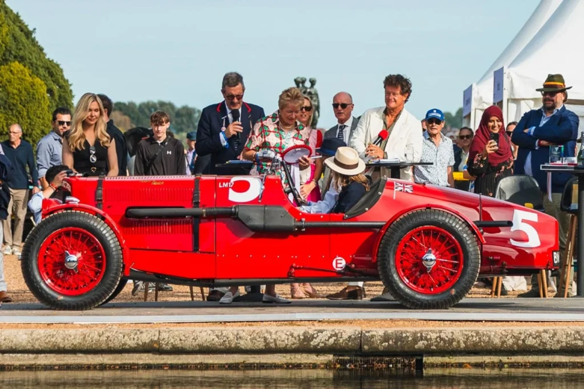 Concours-of-Elegance-Red-Winner