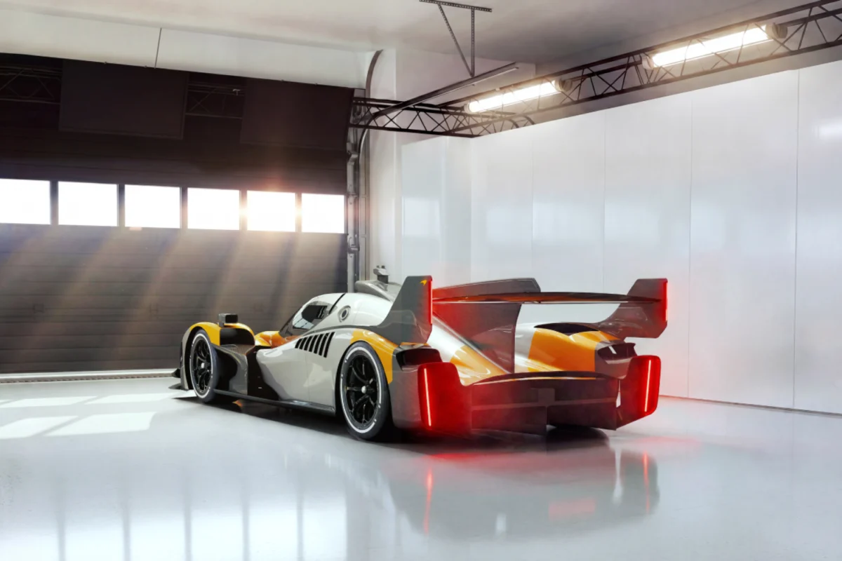 MCL-HY GTR_Rear 3Q