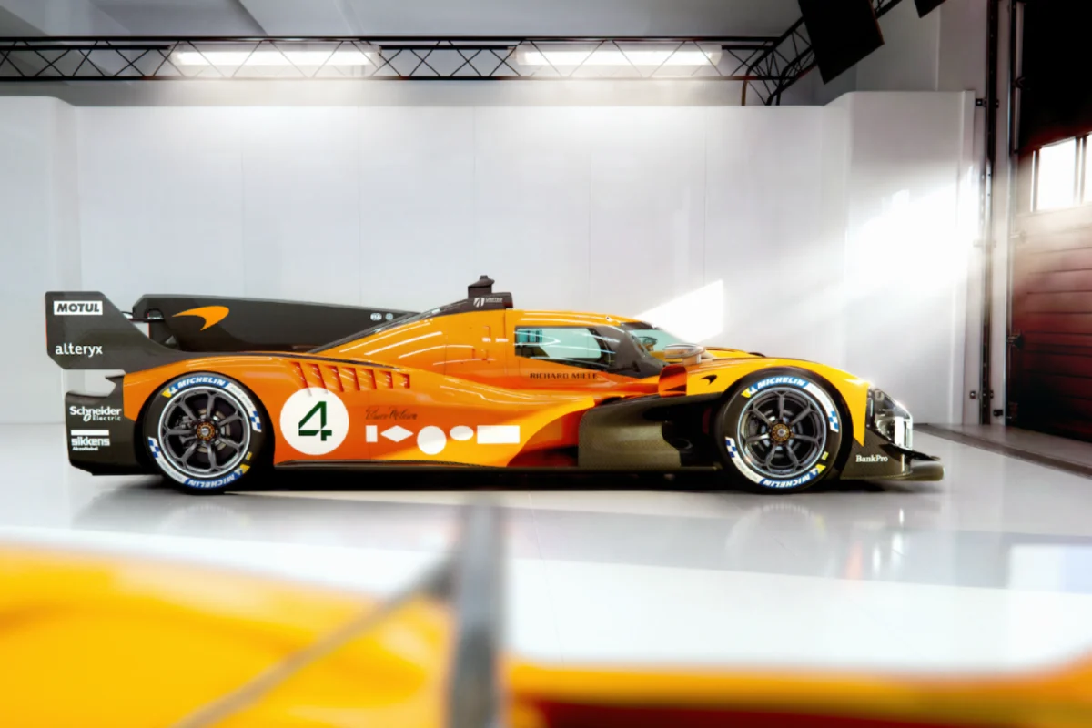 The McLaren MCL-HY GTR - right side