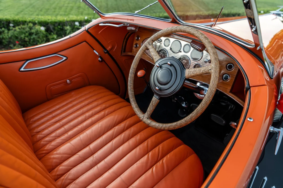 1935 Duesenberg SJ Gurney Nutting Speedster - interior