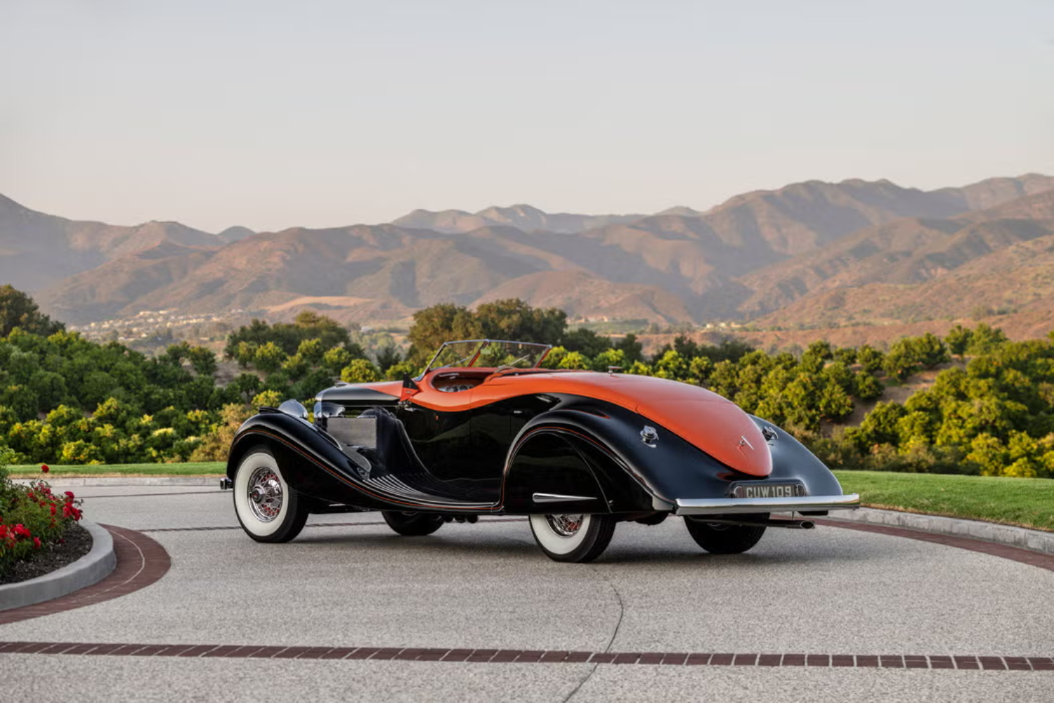 1935 Duesenberg SJ Gurney Nutting Speedster - rear left view