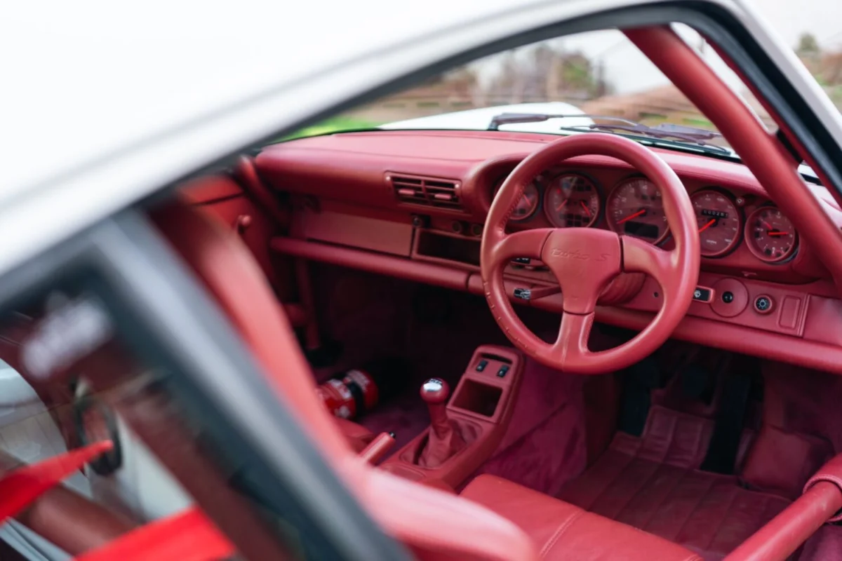 1993-Porsche-964-Turbo-S-Interior