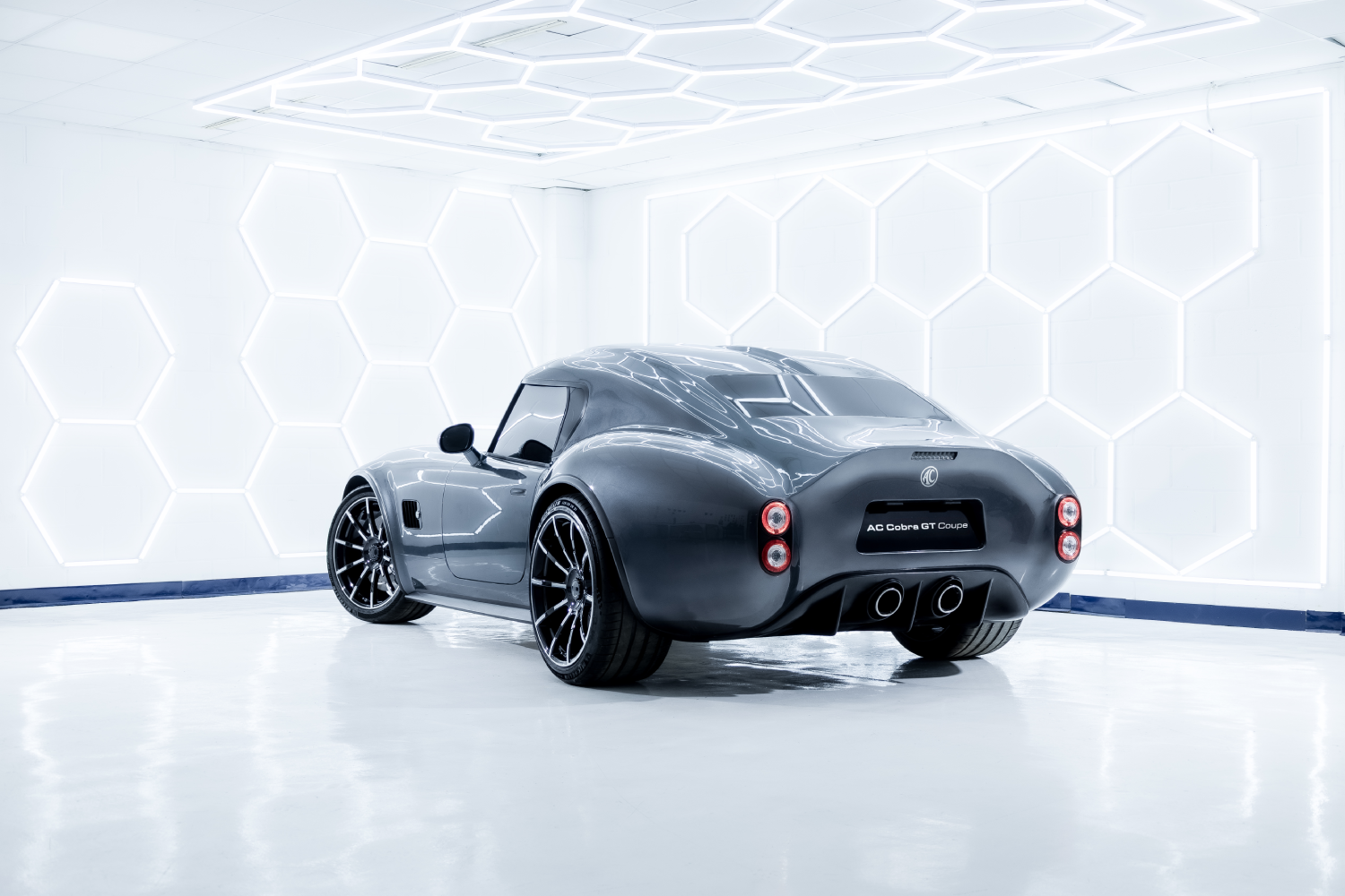AC_Cobra_GT Coupe-Rear left view