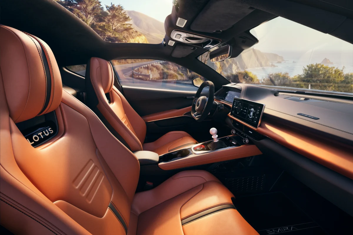 Lotus_Emira_V6SE_Interior