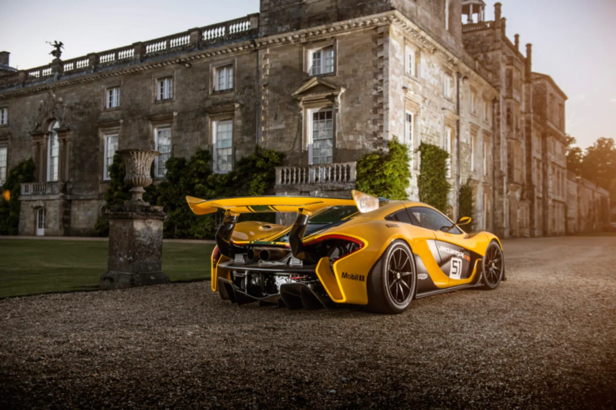 Supercar Drive-In at Concours des Légendes 2026